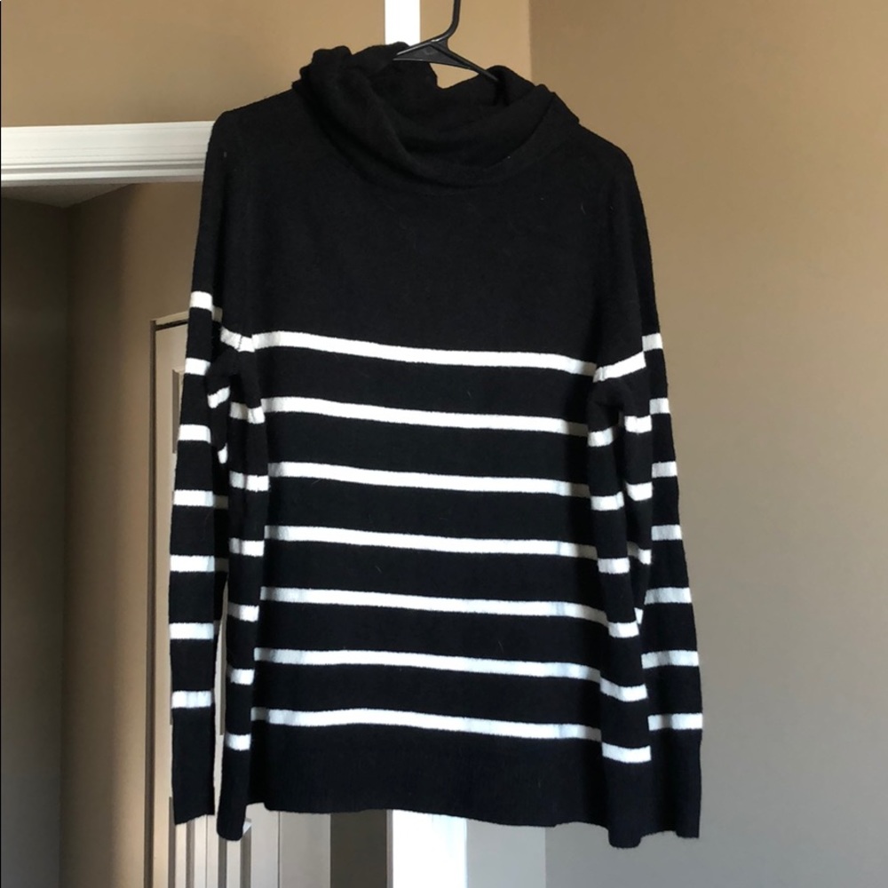 Striped old navy turtleneck